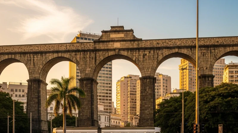Golpe do Boa Noite, Cinderela no Rio de Janeiro: Turistas Britânicos Perdem R$ 110 mil na Lapa!