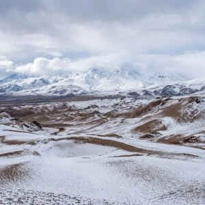 Tempestade Rara de Neve Atinge o Deserto do Atacama