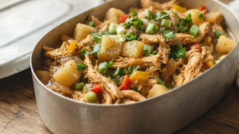 Inovação e Sabor na Marmita com Frango Desfiado e Mandioca Cozida