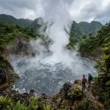 Boiling Lake: O Impressionante Lago que Ferve no Caribe